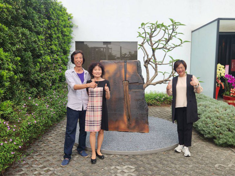 陶藝大師陳正勳榮獲「2025臺灣陶藝獎—卓越貢獻獎」 彰化縣長王惠美親赴祝賀 陶藝大師陳正勳榮獲「2025臺灣陶藝獎—卓越貢獻獎」 彰化縣長王惠美親赴祝賀