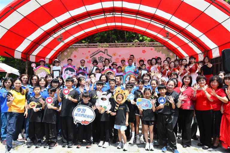 響應國際家庭日「愛家515家庭享幸福」 王惠美強調五項愛家撇步 響應國際家庭日「愛家515家庭享幸福」 王惠美強調五項愛家撇步