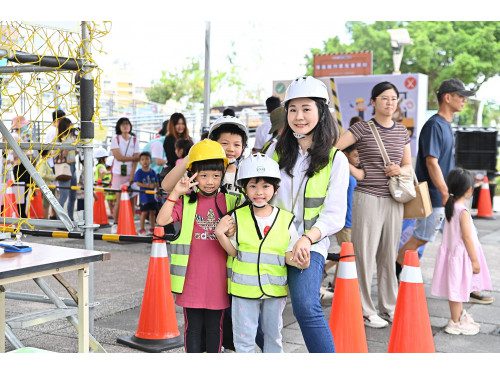 「工安小達人體驗營」登場親子參與關學職安 「工安小達人體驗營」登場親子參與關學職安