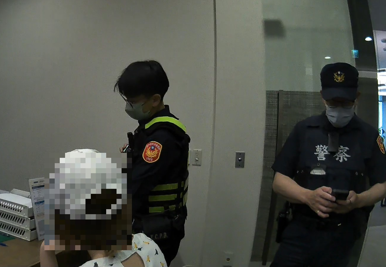 女子遇假投資真詐財 民權警阻詐四十萬元 女子遇假投資真詐財 民權警阻詐四十萬元