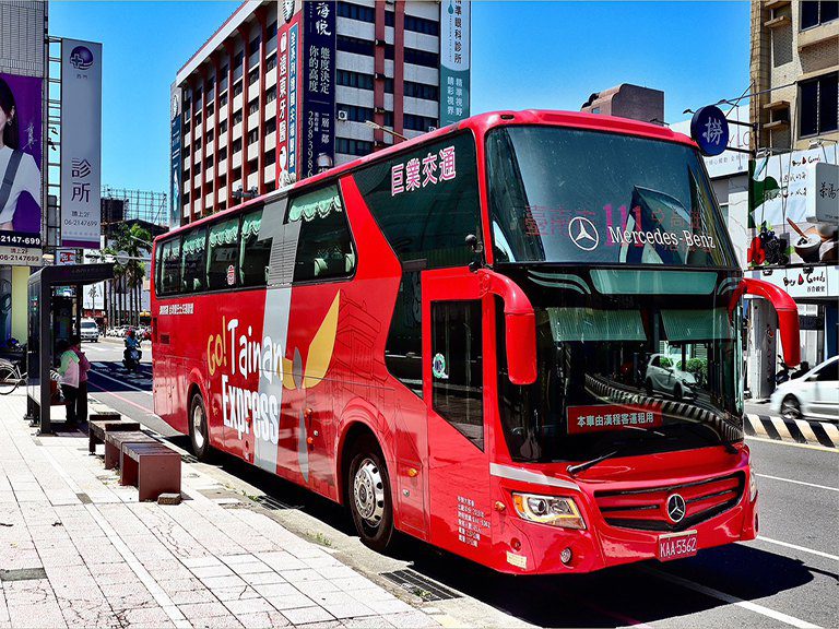 小港機場往返臺南111快線 納入台灣好行 小港機場往返臺南111快線 納入台灣好行