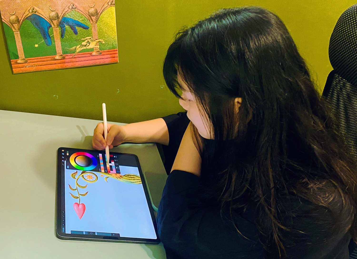 證書也可以很藝術！ 高市青年局聯手插畫家聯名打造榮耀新美學