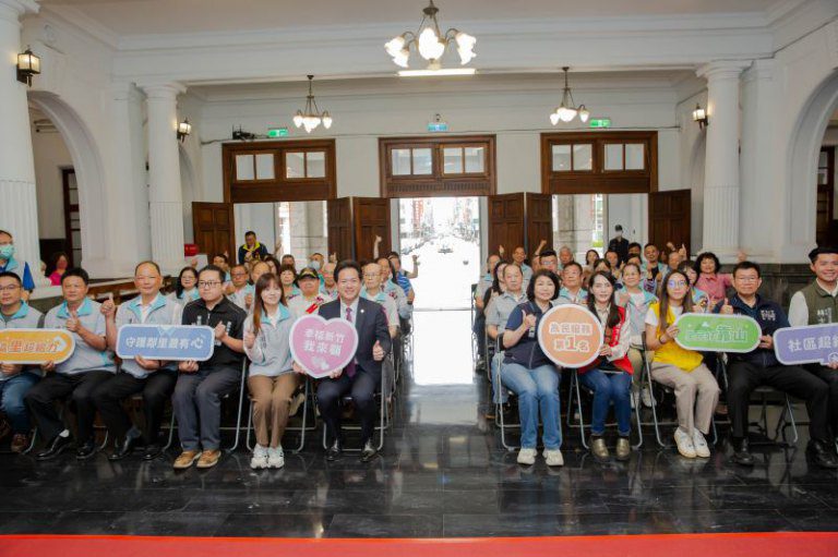 竹市4資深里長獲內政部獎章　邱臣遠代理市長：感謝無私奉獻守護城市