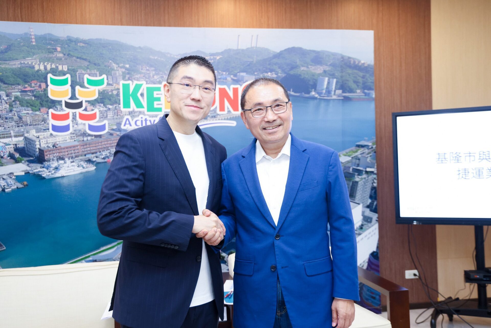 侯友宜率團赴基隆交流捷運建設 雙方達成共識採「細設先行」 侯友宜率團赴基隆交流捷運建設 雙方達成共識採「細設先行」