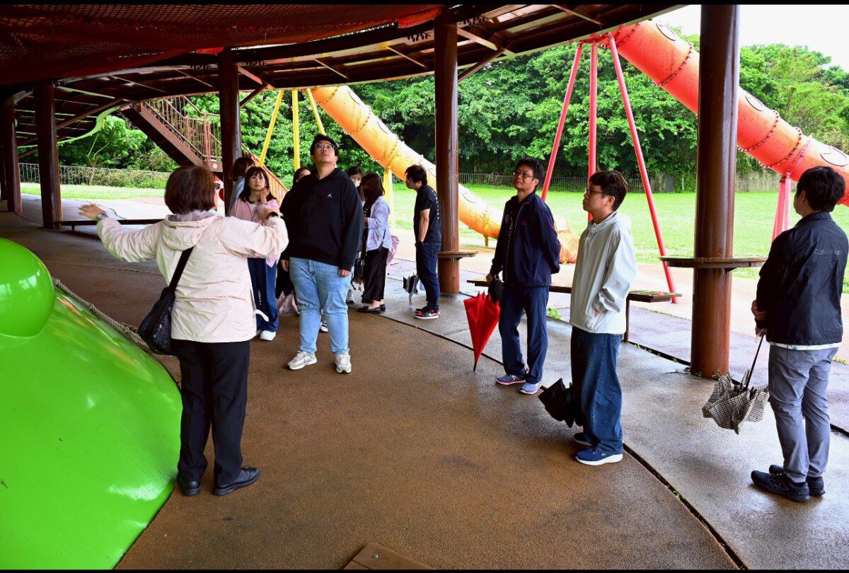 跳上滑梯看世界!魏嘉彥市長赴沖繩取經打造夢幻親子公園 跳上滑梯看世界!魏嘉彥市長赴沖繩取經打造夢幻親子公園