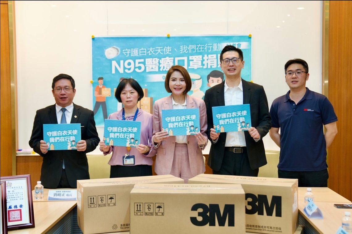 漾新聞|護理師節前夕送暖 陳菁徽捐贈3.6萬個N95口罩