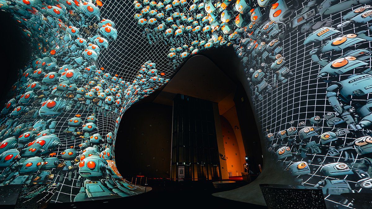 光之曲幕《摩登時代》熱潮持續！小藍機器人狂歡派對進入倒數，母親節週末把握最終觀賞機會