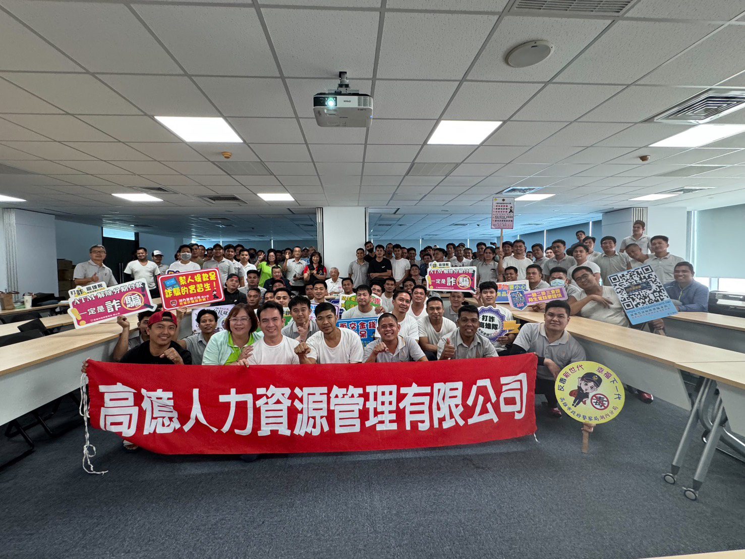 湖內分局聯手企業辦移工反毒反詐宣導 助移工建立法治觀念