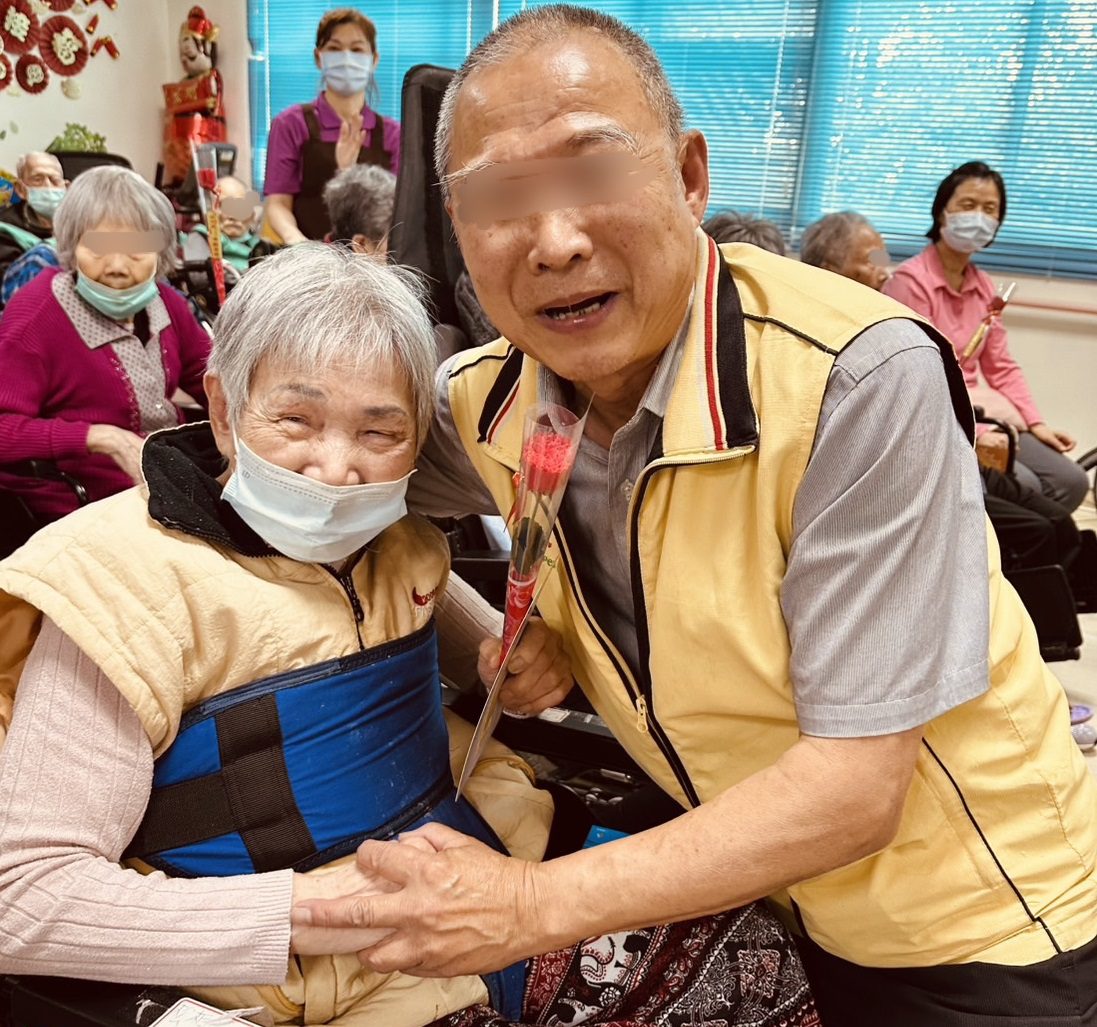 溫馨五月歡慶母親節 松柏園護理之家邀家屬共創感人時光 溫馨五月歡慶母親節 松柏園護理之家邀家屬共創感人時光