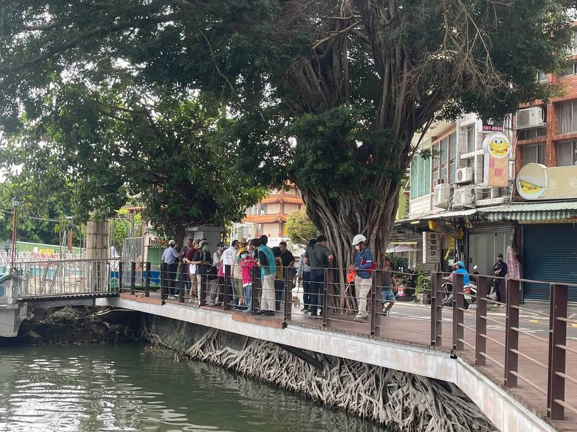 漾新聞|地方的聲音聽到了!蓮池潭天空之城樹爆紅250萬點閱 高市決議原地保留不遮蔽 漾新聞|地方的聲音聽到了!蓮池潭天空之城樹爆紅250萬點閱 高市決議原地保留不遮蔽