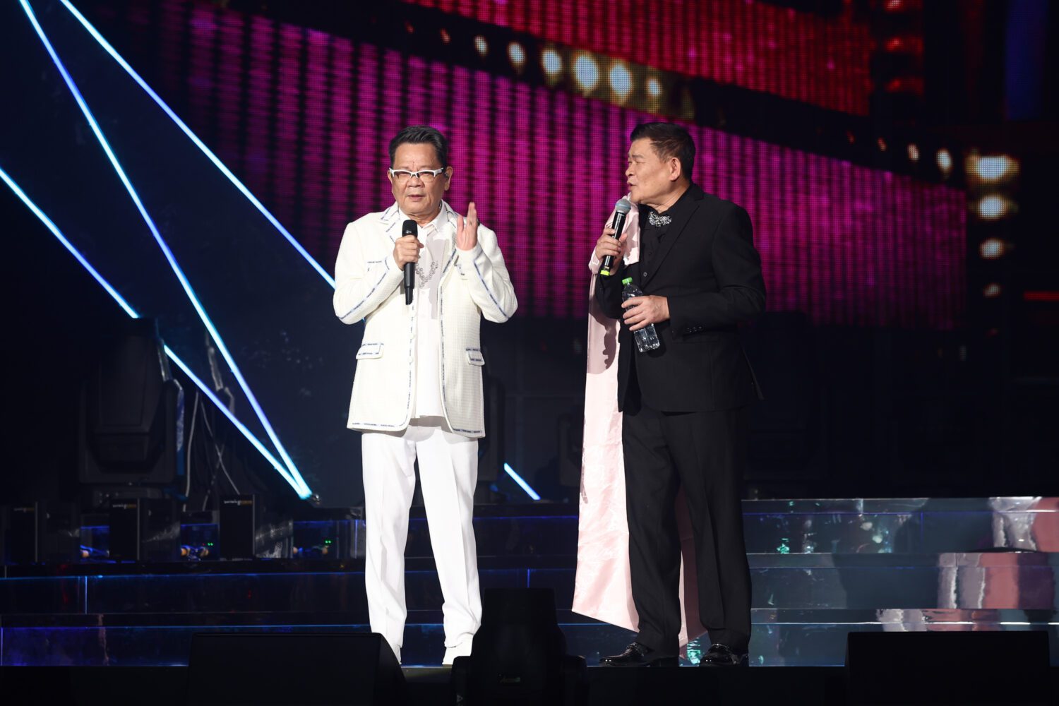 豬哥亮「復活」了?藍寶石大歌廳演唱會驚喜連連 豬哥亮「復活」了?藍寶石大歌廳演唱會驚喜連連