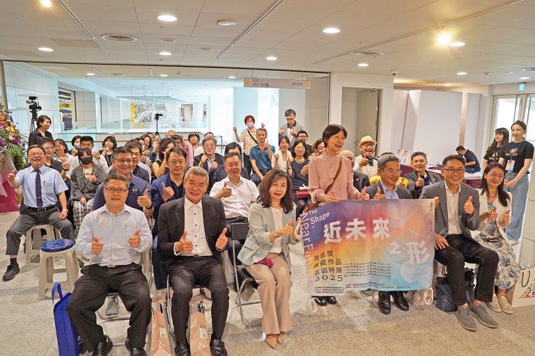 「近未來之形」國立公共資訊圖書館開展! 與青年藝術家一起想像未來~ 「近未來之形」國立公共資訊圖書館開展! 與青年藝術家一起想像未來~