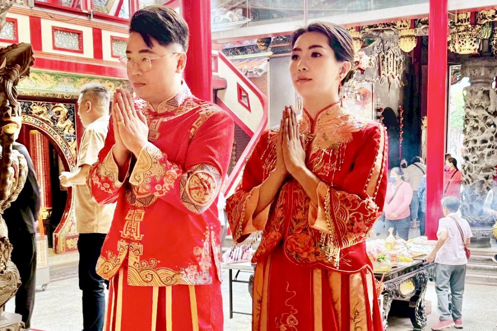 締結良緣、締造新頁 桃園大廟景福宮首辦婚禮神明見證庇佑良緣結連理 締結良緣、締造新頁 桃園大廟景福宮首辦婚禮神明見證庇佑良緣結連理