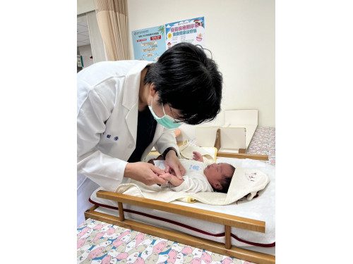 屏縣推動幼兒專責醫師 完整健康照護守護成長黃金期 屏縣推動幼兒專責醫師 完整健康照護守護成長黃金期