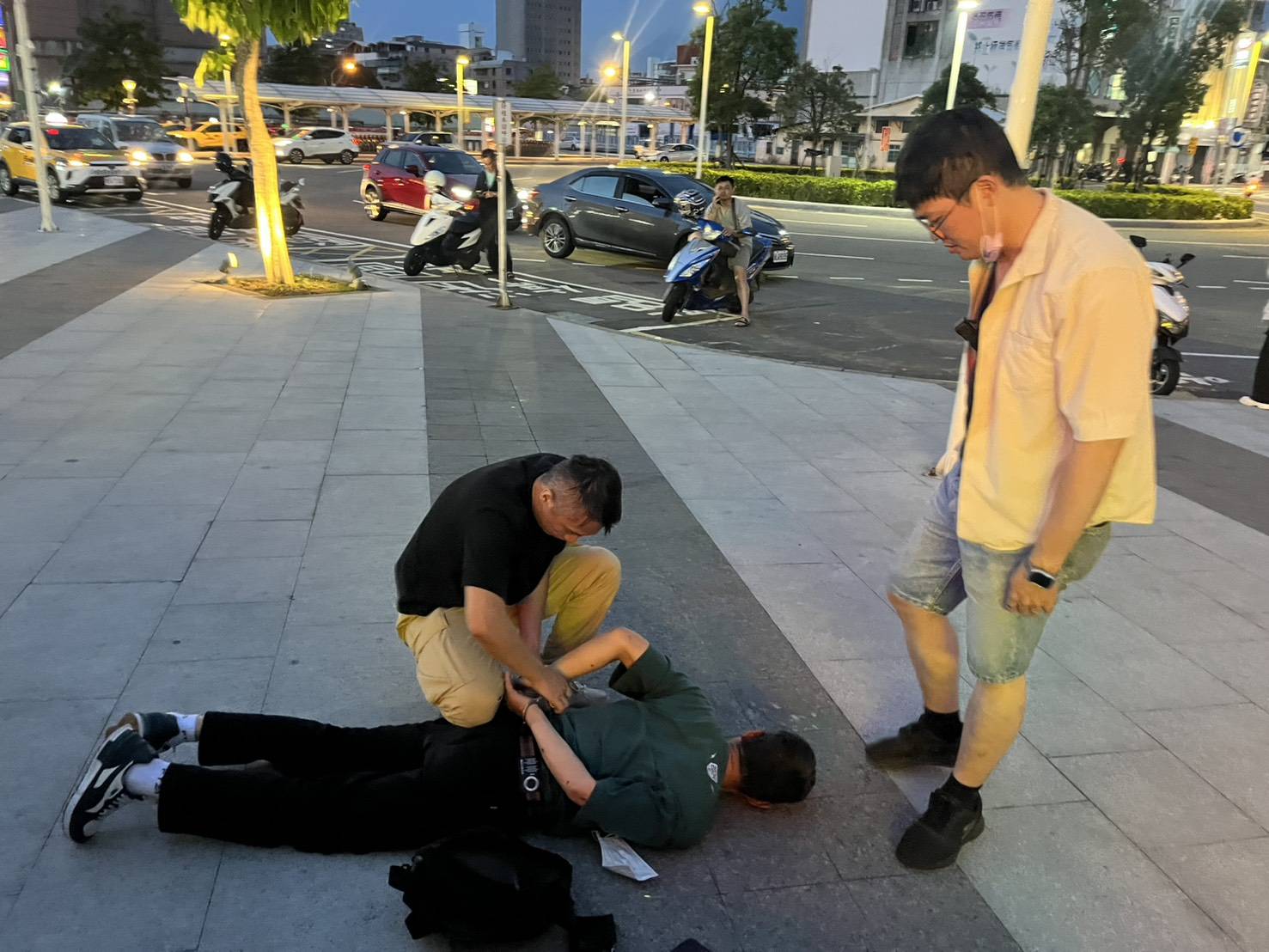 偷遍桃竹苗！3天內2度砸車窗行竊 63歲男遭羈押