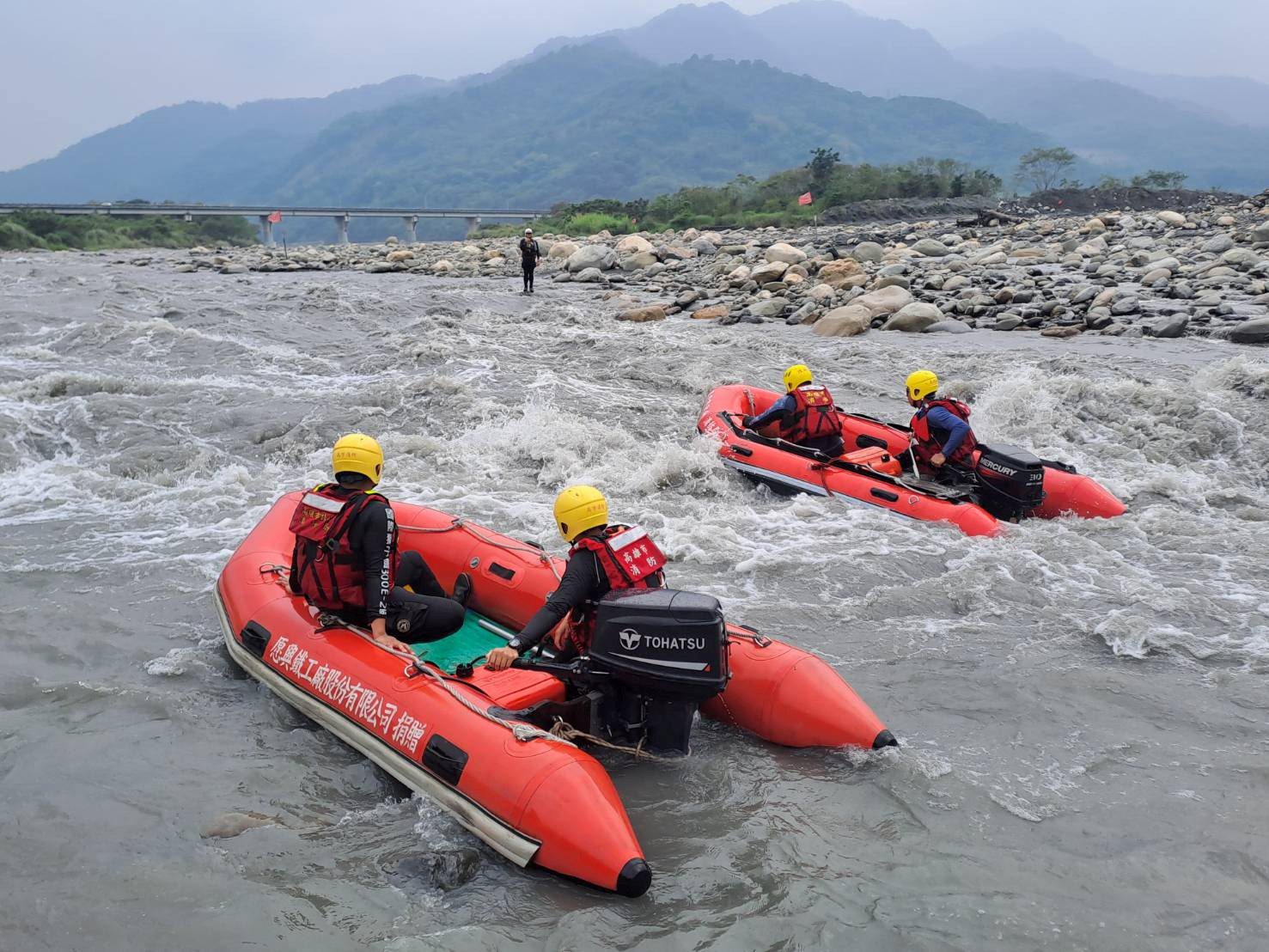 提升救援戰力！高雄消防局40員投入充氣式橡皮艇訓練
