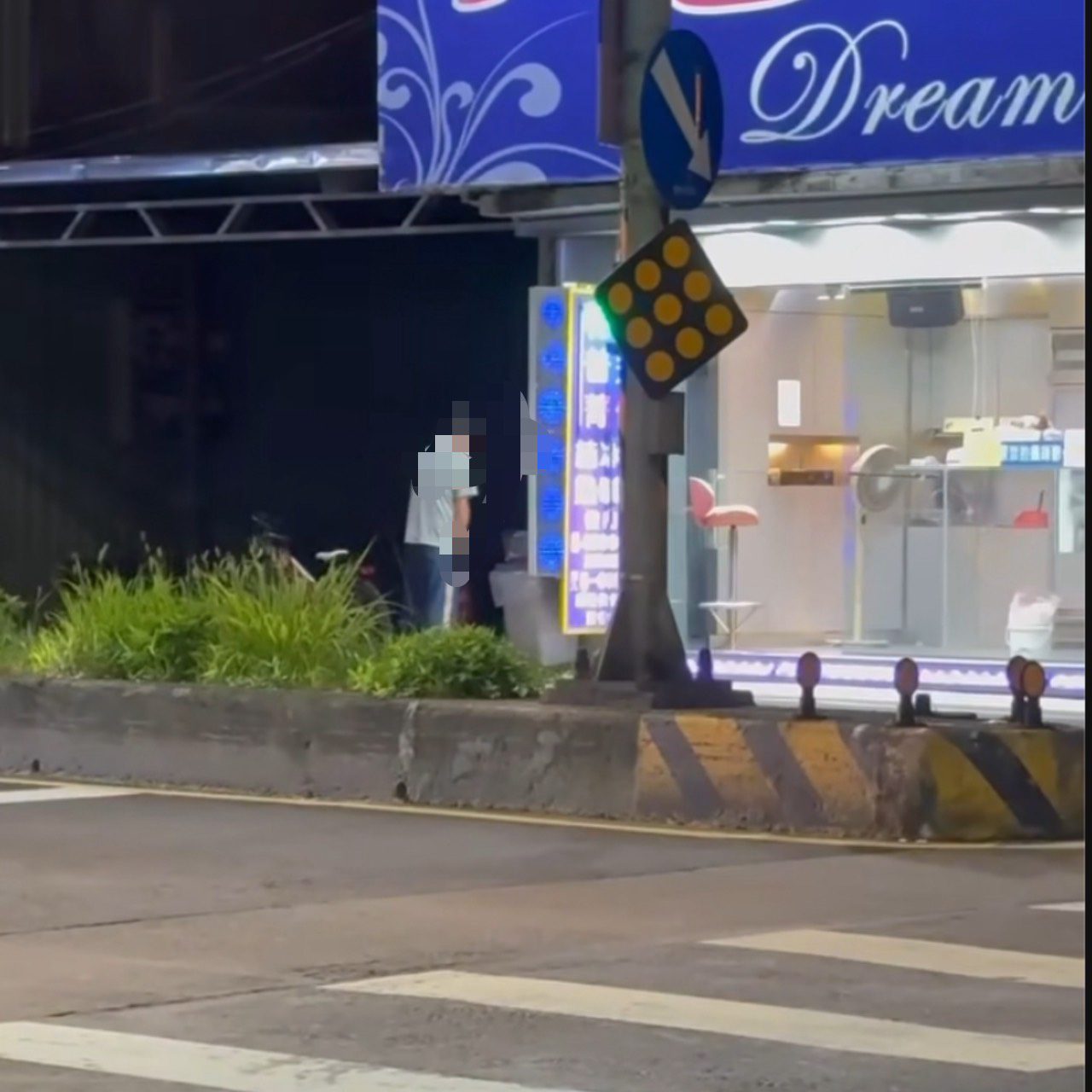 網傳男子疑邊「打手槍」邊窺視影片 警掌握身分通知說明