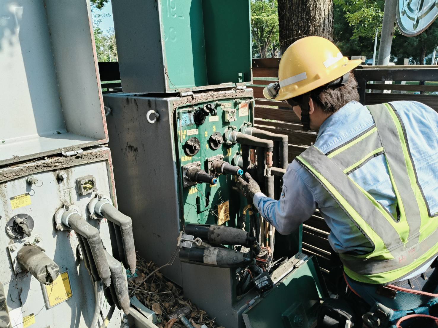 故障變壓器造成左營68戶停電 16:46完修 全數復電 故障變壓器造成左營68戶停電 16:46完修 全數復電