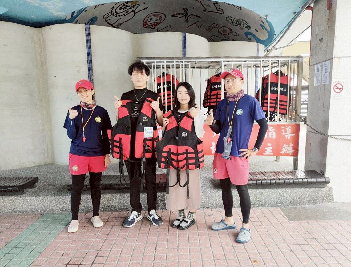 漾新聞｜旗津海灘安全升級！免費救生衣守護戲水旺季