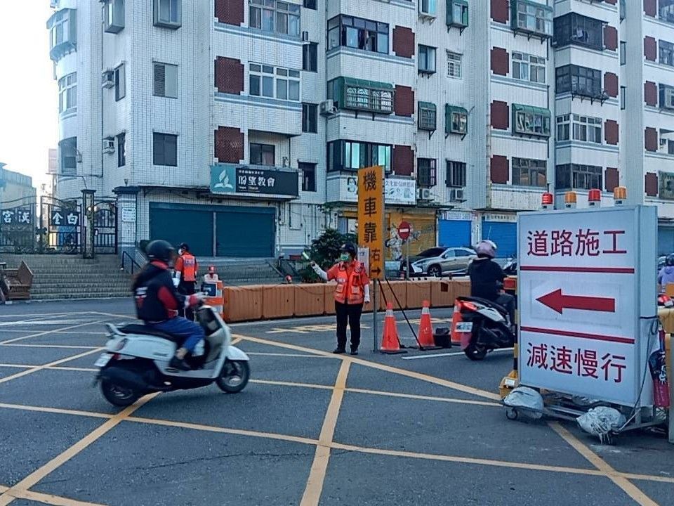 用路人注意!配合桃園鐵路地下化施工 平鎮環南路地下道5/21起車道調整 用路人注意!配合桃園鐵路地下化施工 平鎮環南路地下道5/21起車道調整