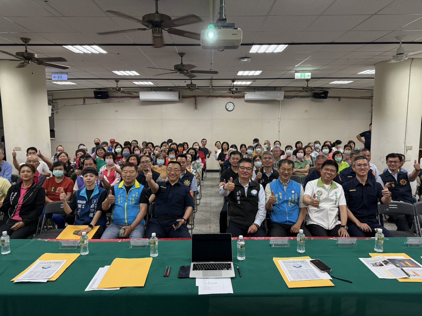 龍潭警前進社區 向民眾宣導防詐知識 龍潭警前進社區 向民眾宣導防詐知識