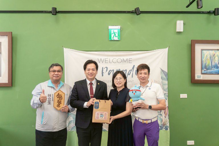 國中教育會考5/17登場　   邱臣遠視察考場確保考生安心應試爭取佳績