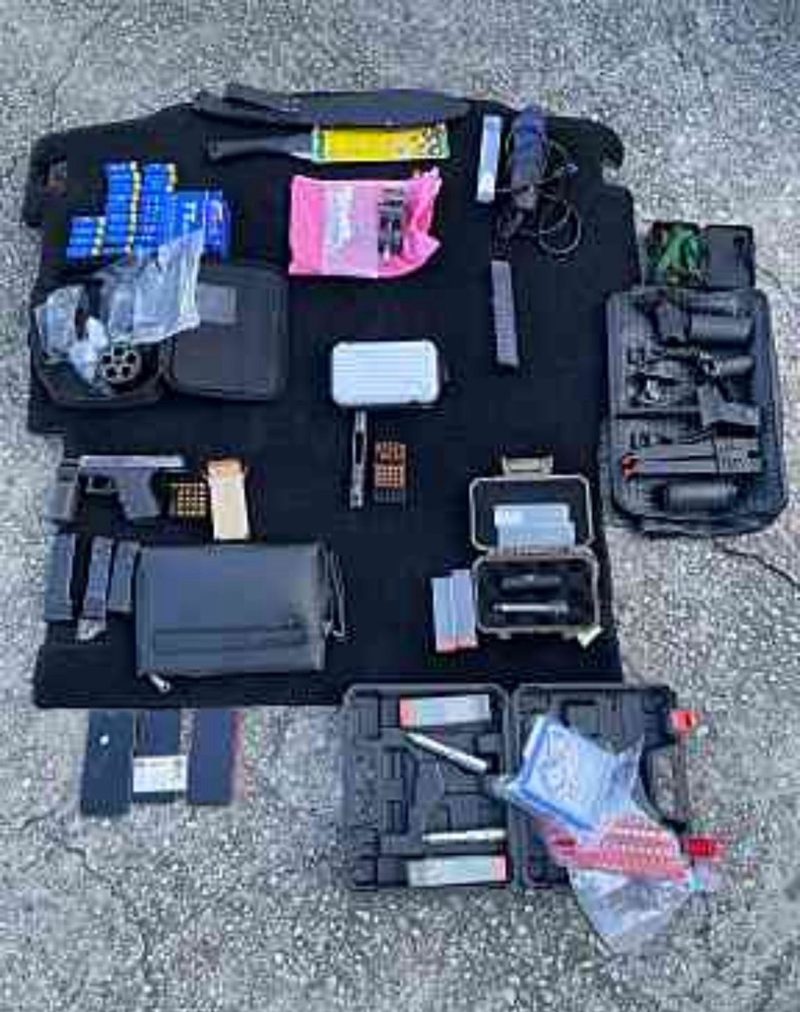 高市刑大突襲圍捕改槍犯　起獲震撼彈行動軍火庫