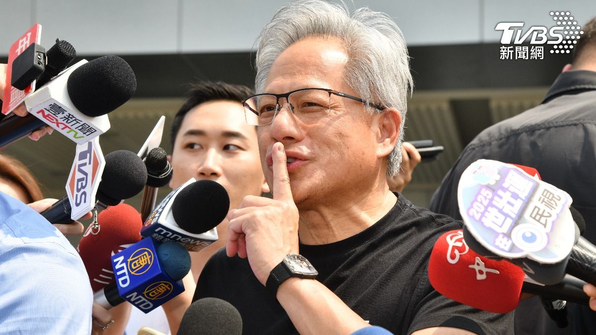 黃仁勳搭私人專機抵台　輝達台灣總部傳「落腳北士科」？北市府回應