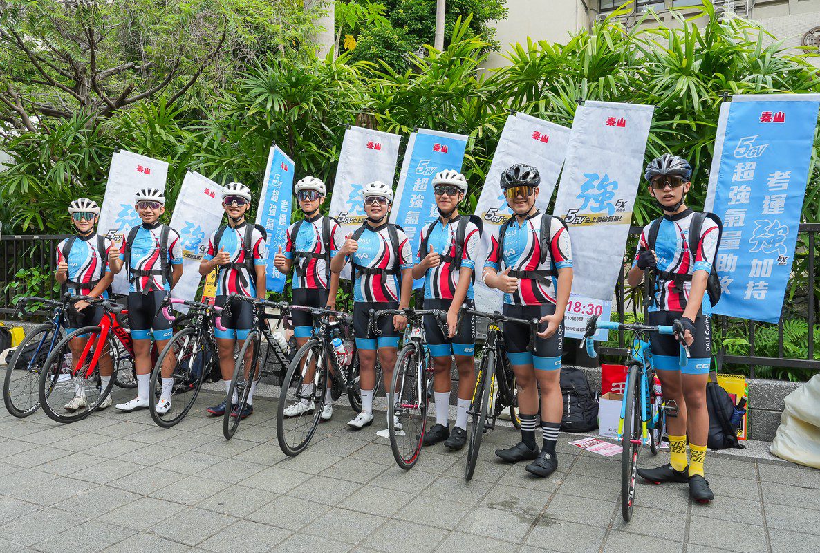 泰山食品「強運車隊」應援會考 免費送「強」氣泡水助考生補運！