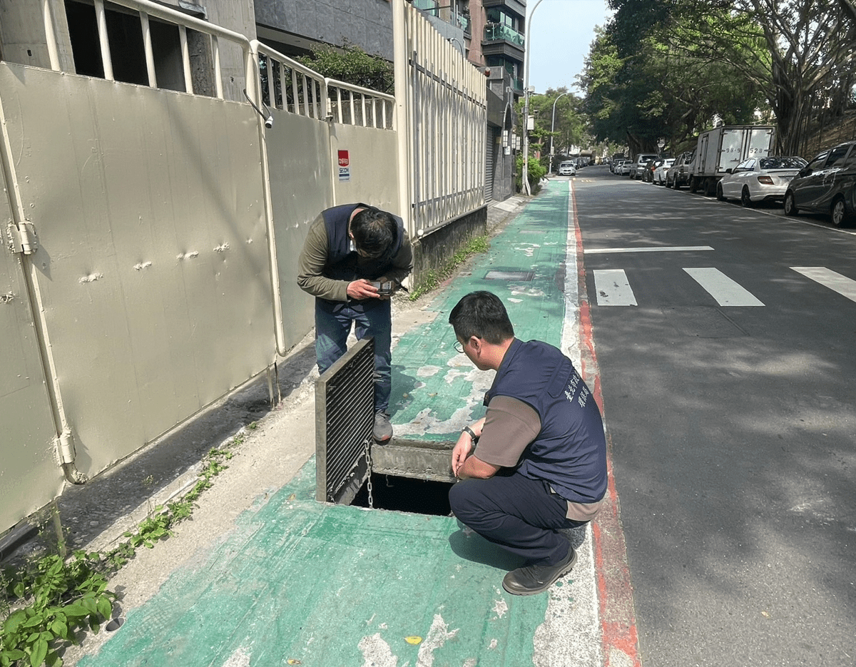 梅雨將至!北市查獲7起水污染 籲企業勿心存僥倖趁雨偷排 梅雨將至!北市查獲7起水污染 籲企業勿心存僥倖趁雨偷排