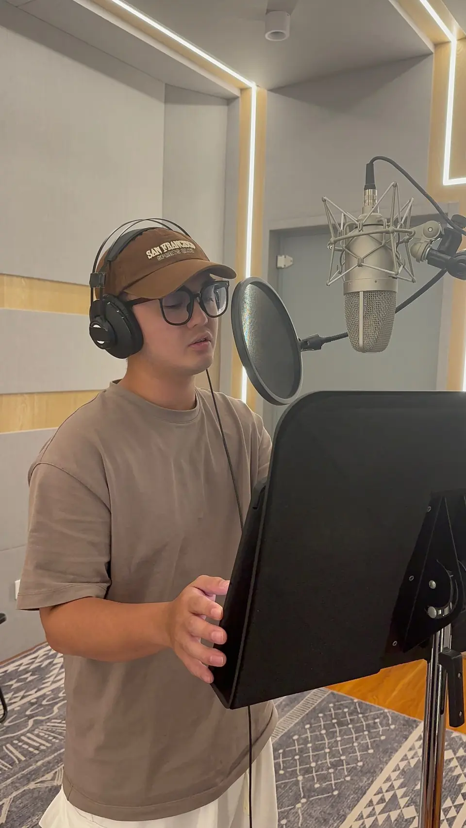 走出教室、飛向世界 : 玄大張志豪用鏡頭記錄夢想與世界 走出教室、飛向世界 : 玄大張志豪用鏡頭記錄夢想與世界