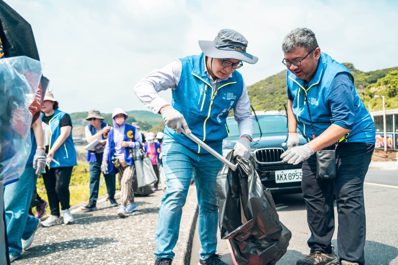 基隆春季淨灘活動 400志工潮境公園沿岸清出289公斤垃圾 基隆春季淨灘活動 400志工潮境公園沿岸清出289公斤垃圾