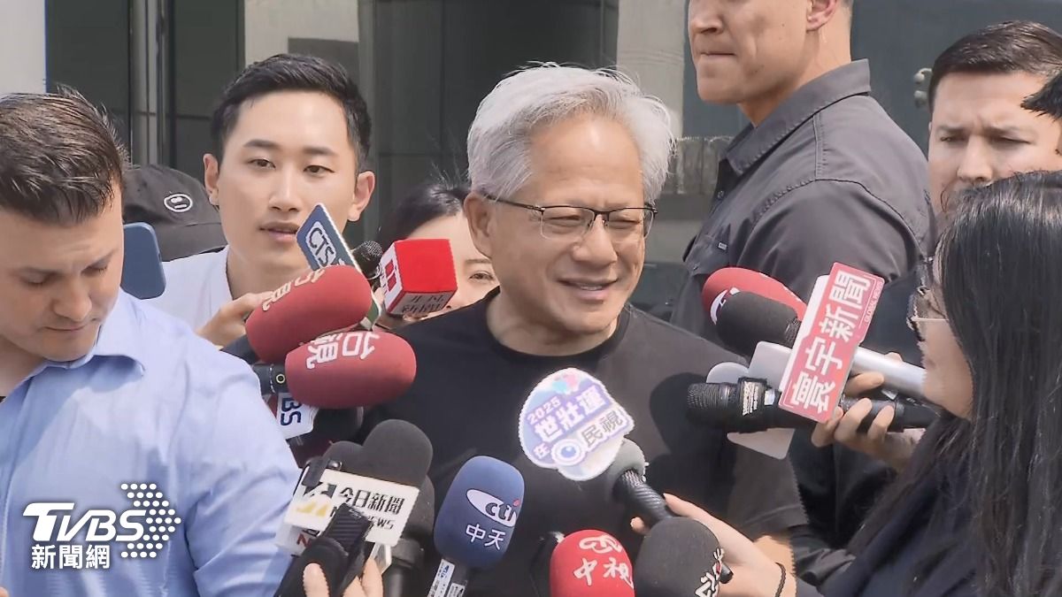 黃仁勳任世壯運聖火手聚焦　輝達台灣總部設哪？黃:不想破壞大家驚喜　下週揭曉