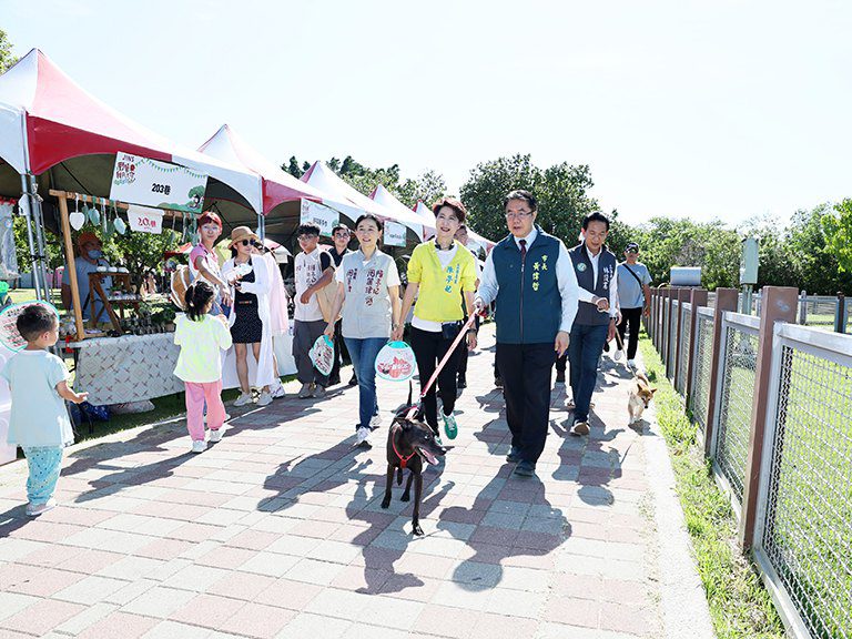 南台灣最大規模的毛孩同樂會 安平寵物運動公園熱鬧開趴 南台灣最大規模的毛孩同樂會 安平寵物運動公園熱鬧開趴