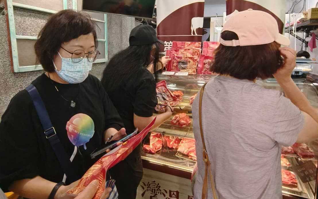 台灣嫩肩牛肉乾也能紅出國! 三代傳承肉舖受國際關注 台灣嫩肩牛肉乾也能紅出國! 三代傳承肉舖受國際關注