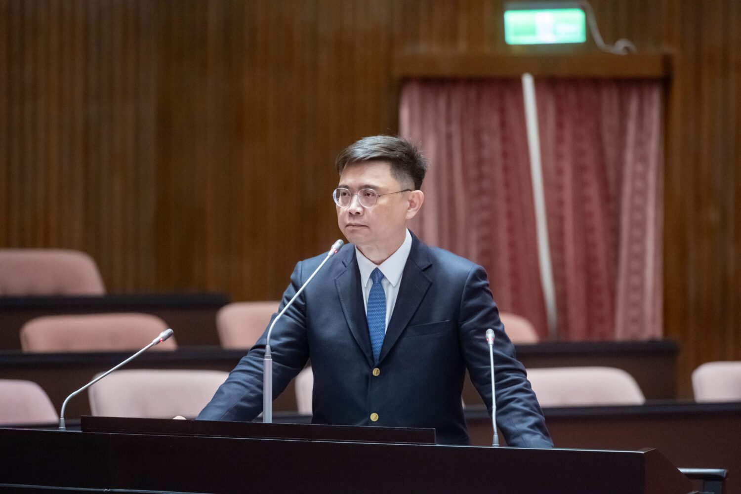 協助高雄經濟全面升級 打造國際宜居幸福城市 賴瑞隆提產業願景「六支箭」 協助高雄經濟全面升級 打造國際宜居幸福城市 賴瑞隆提產業願景「六支箭」