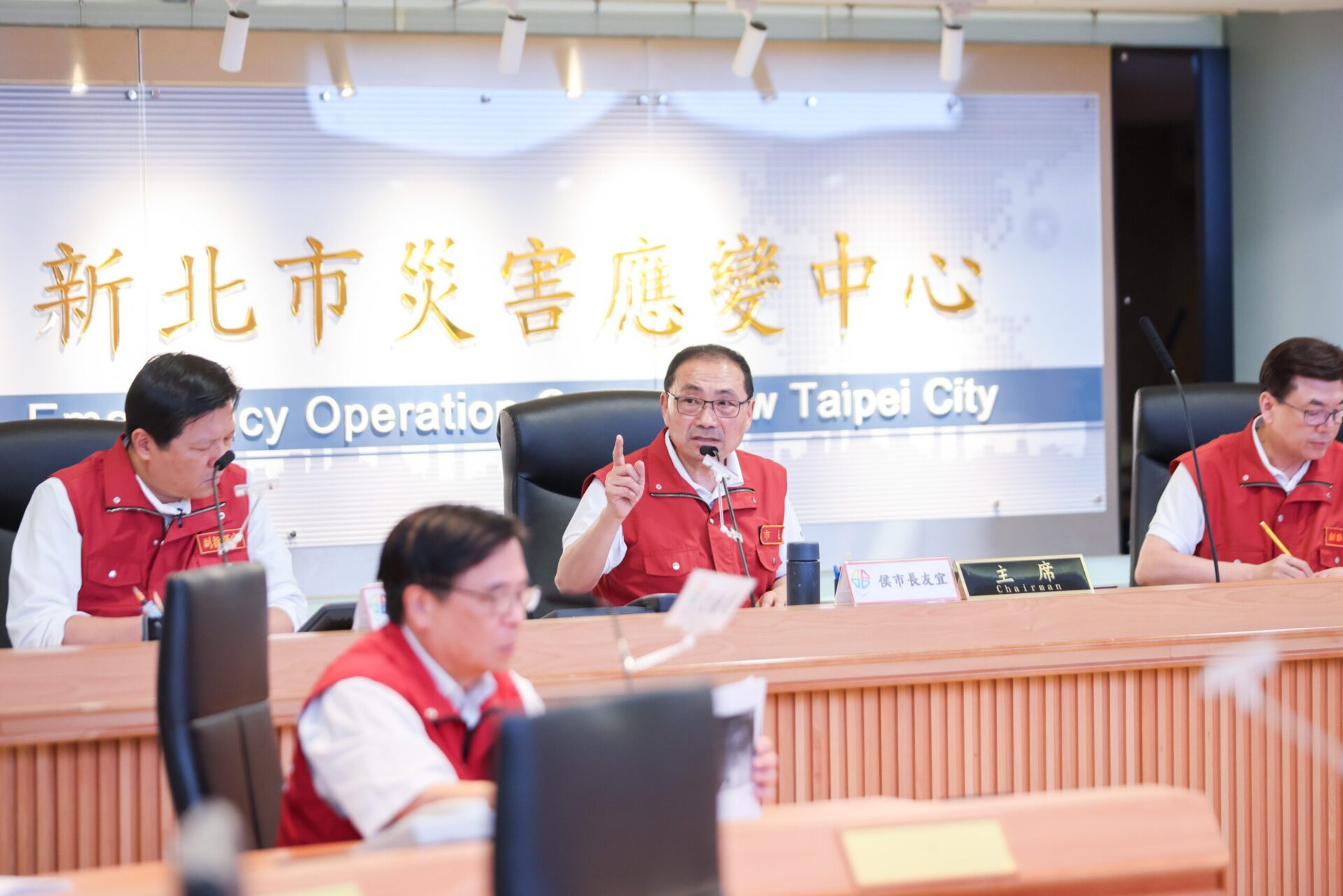 三峽重大車禍釀3死12傷 新北市府忙處理事故 卻傳惡意謠言 交通局嚴正澄清 三峽重大車禍釀3死12傷 新北市府忙處理事故 卻傳惡意謠言 交通局嚴正澄清