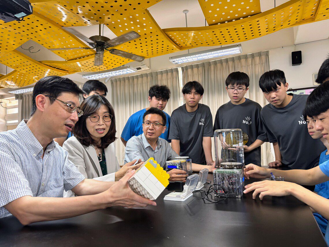 漾新聞|物理變晶圓!高大攜楠中打造半導體實驗室 漾新聞|物理變晶圓!高大攜楠中打造半導體實驗室