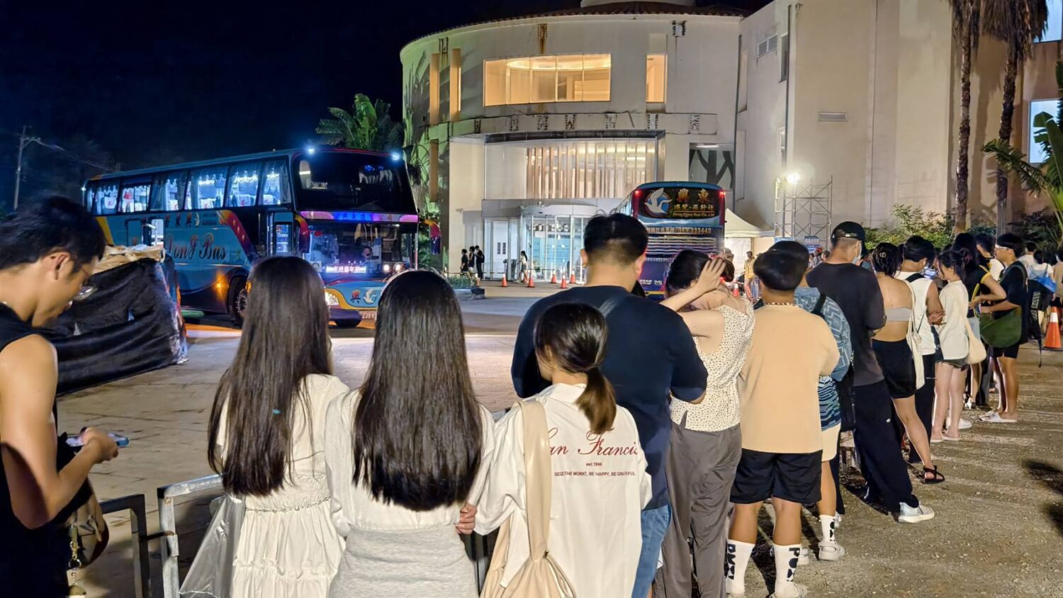 逾萬人次搭接駁 享音樂狂歡 東浪嘉年華落實觀光環保永續理念 逾萬人次搭接駁 享音樂狂歡 東浪嘉年華落實觀光環保永續理念