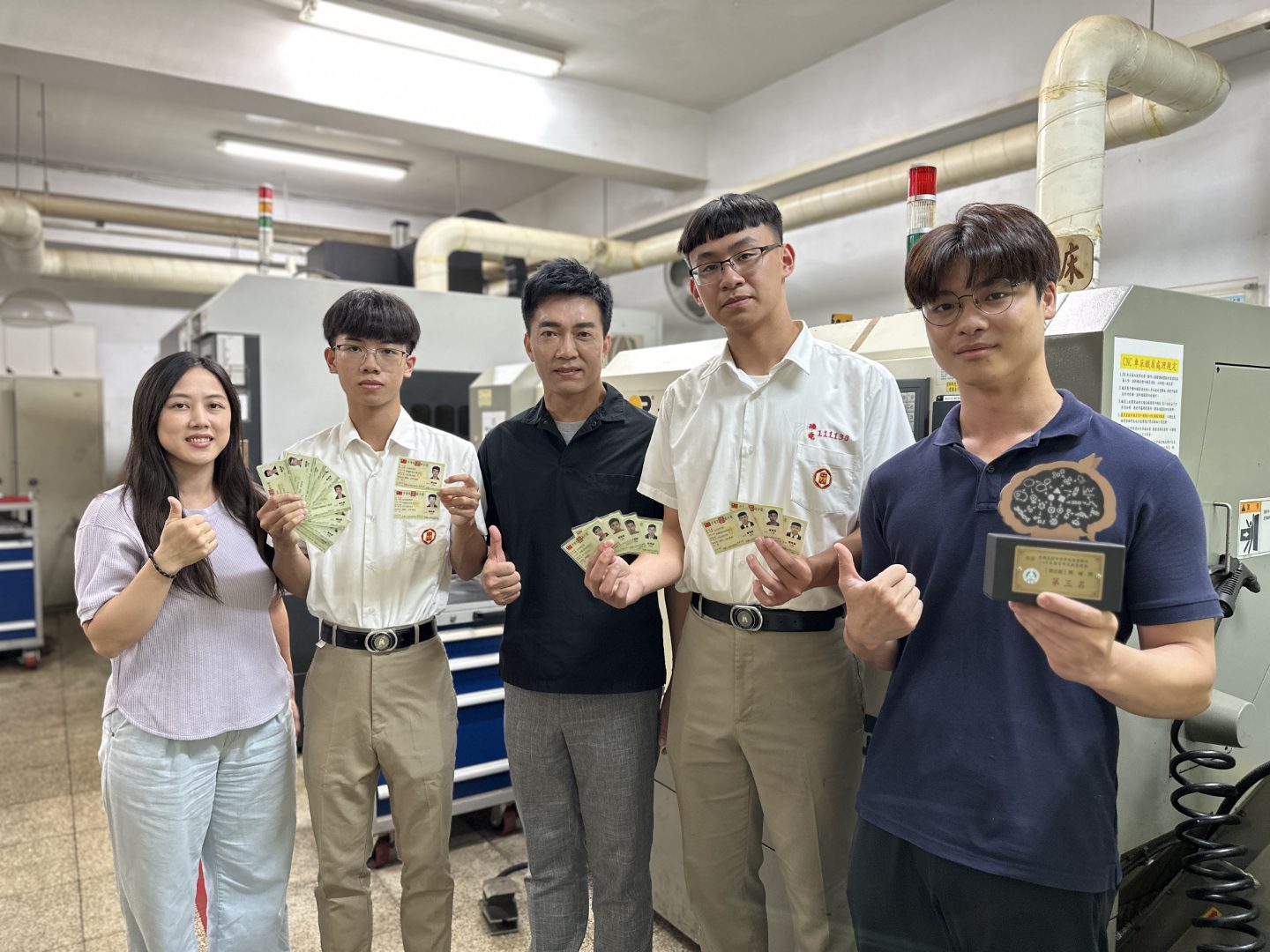 中山工商機電科學生證照、專題製作競賽雙佳績 重塑自信心與成就感 中山工商機電科學生證照、專題製作競賽雙佳績 重塑自信心與成就感