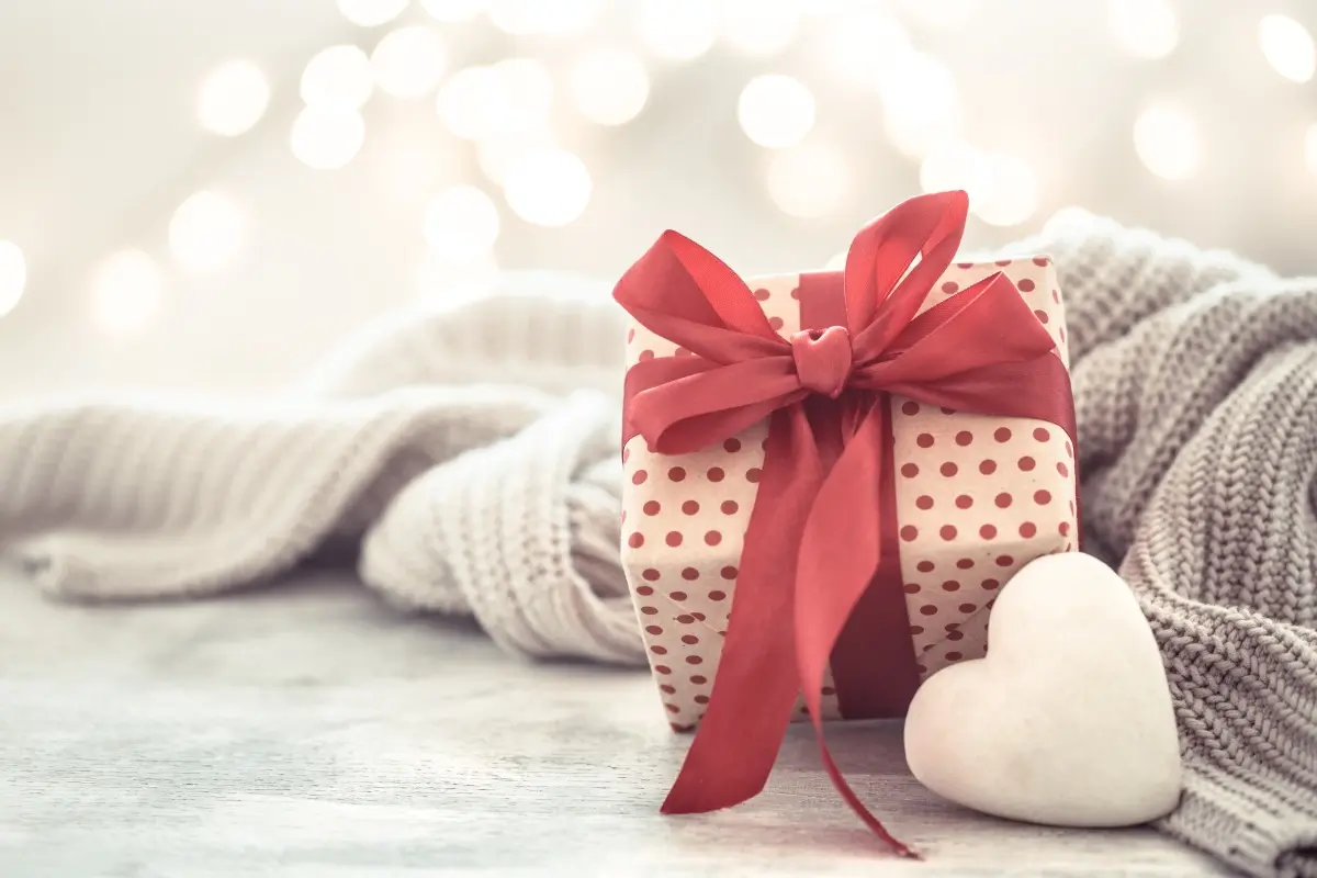 桃園地稅局前進「2025花現台七」活動 邀您捐發票拿好禮 桃園地稅局前進「2025花現台七」活動 邀您捐發票拿好禮