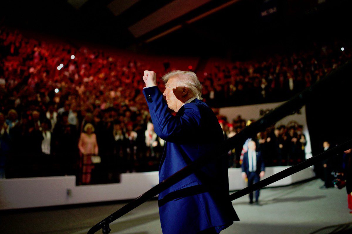 美國10大富豪資產一年暴增3千億美元 川普「稅改法」惹議 美國10大富豪資產一年暴增3千億美元 川普「稅改法」惹議