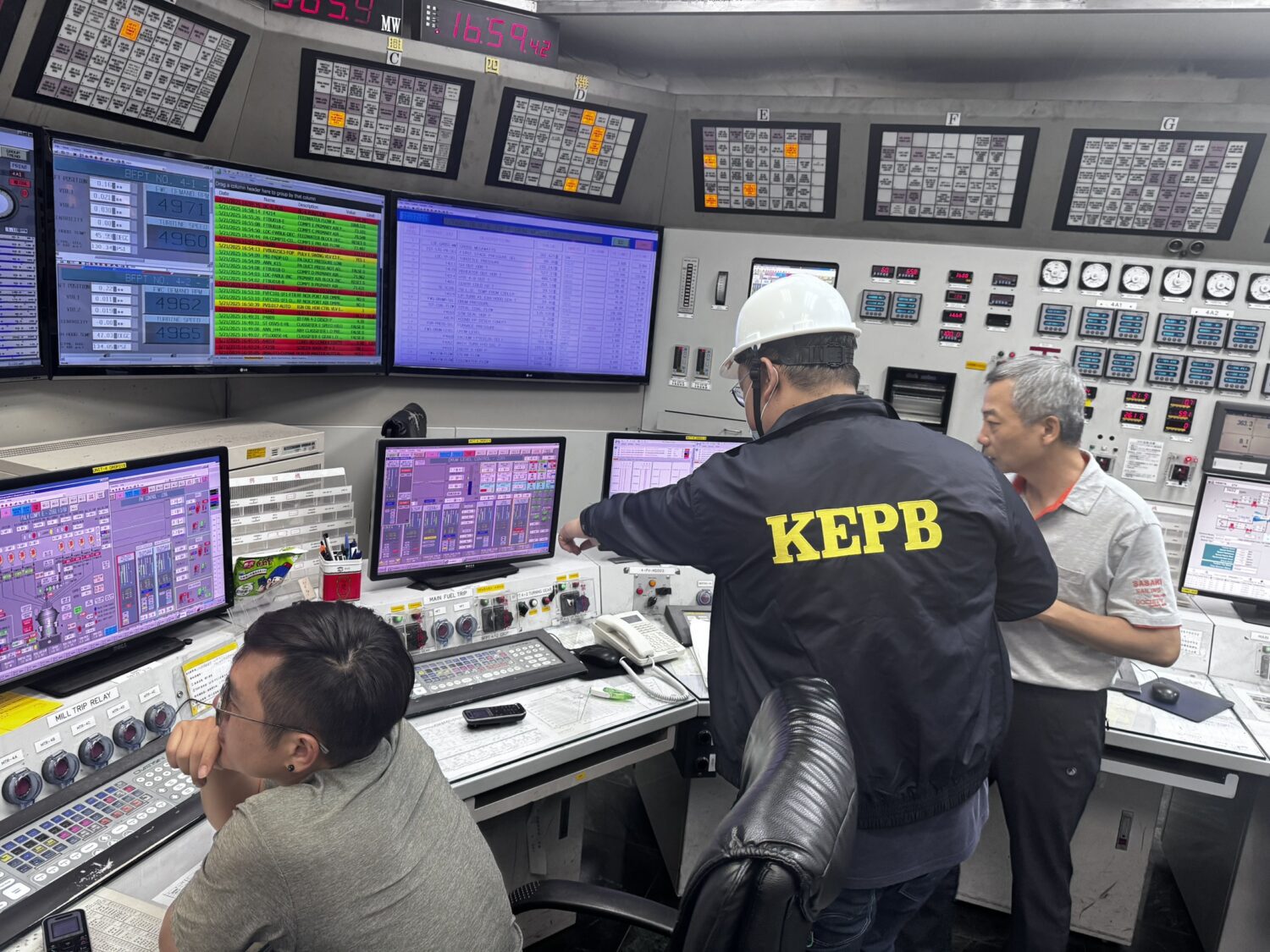 興達電廠備用機組啟用 高市環保局全程監督 維護高雄空氣品質及市民健康 興達電廠備用機組啟用 高市環保局全程監督 維護高雄空氣品質及市民健康