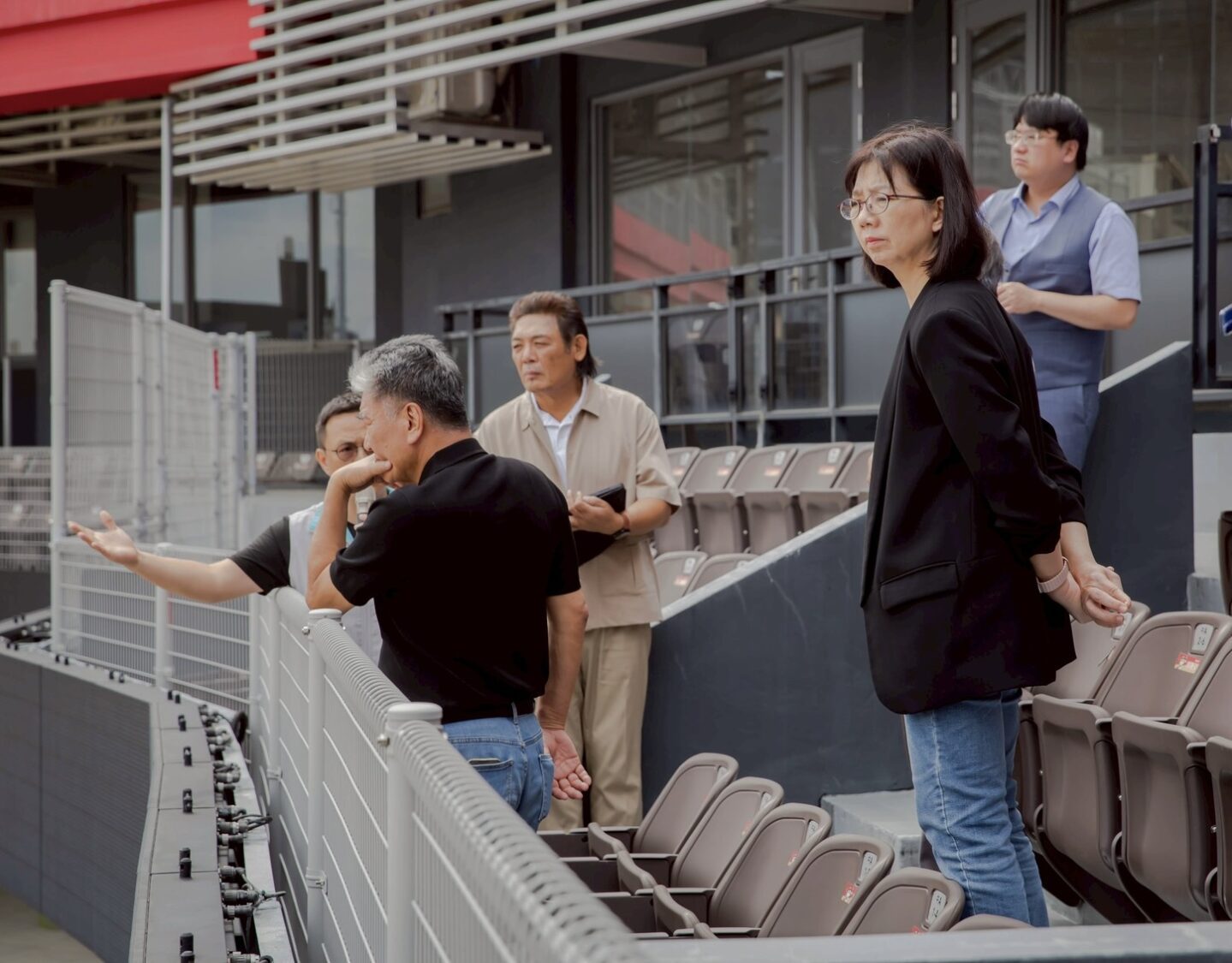 竹市府召開棒球場體檢會議 追究責任並向統包商求償 竹市府召開棒球場體檢會議 追究責任並向統包商求償