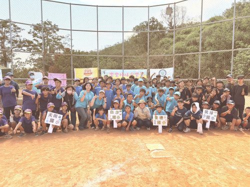 冠軍殊榮!琉球離島國小 瘋「樂樂棒球育樂營」 冠軍殊榮!琉球離島國小 瘋「樂樂棒球育樂營」