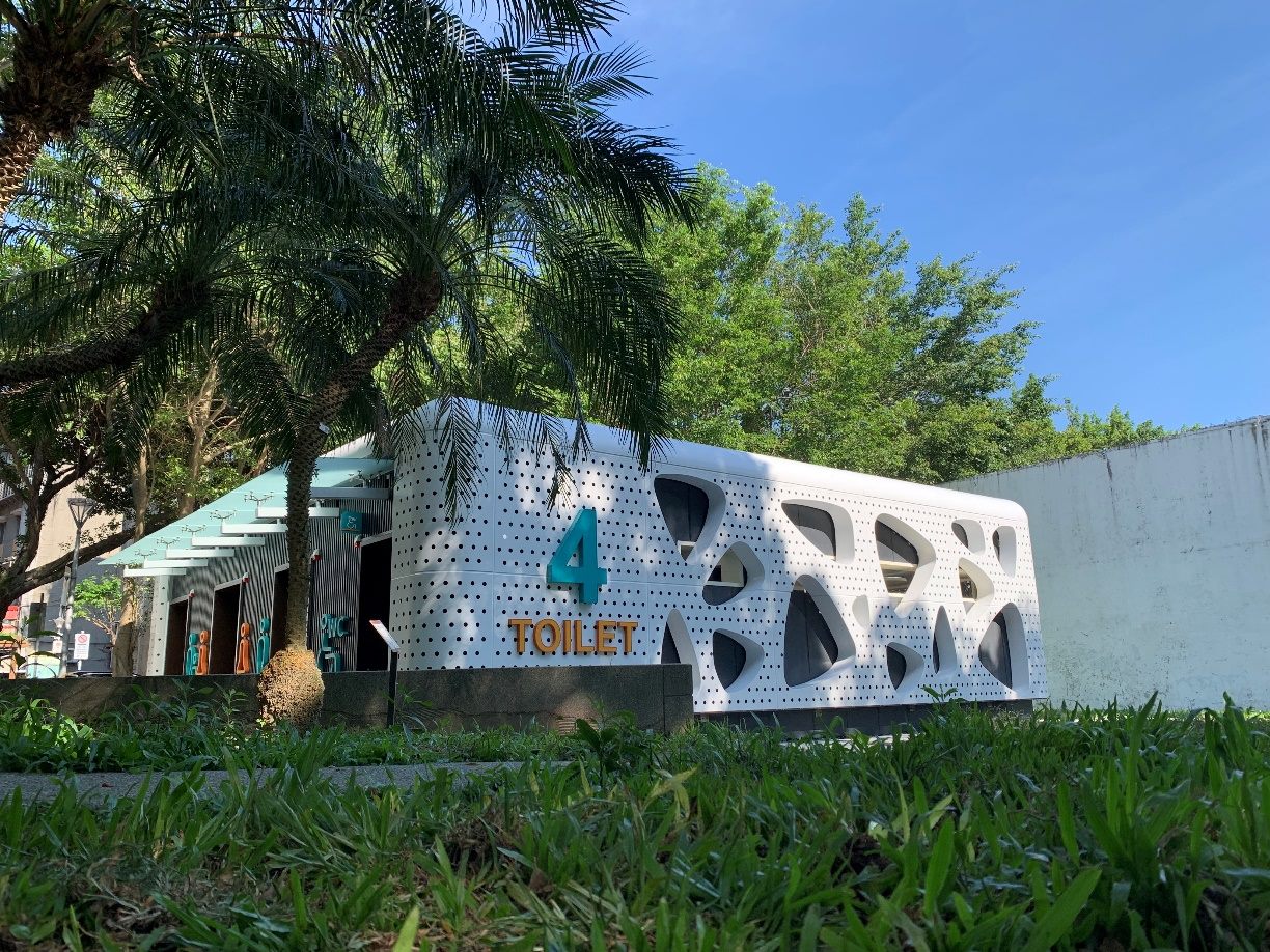 公廁簡約好時尚！　青年公園4、5號公廁驚艷萬華