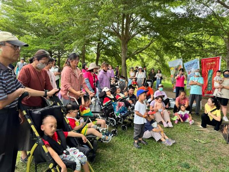 「ROAR!小恐龍過端午」德元埤歡樂登場 「ROAR!小恐龍過端午」德元埤歡樂登場