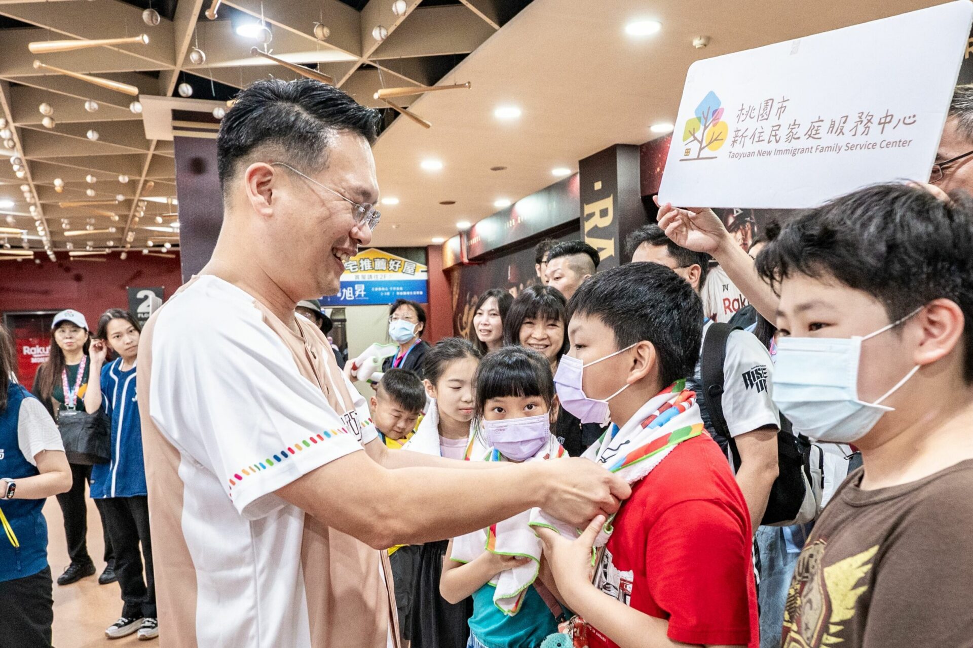 樂天桃園棒球場開辦「永續趴」蘇俊賓號召民眾響應環保綠生活 樂天桃園棒球場開辦「永續趴」蘇俊賓號召民眾響應環保綠生活
