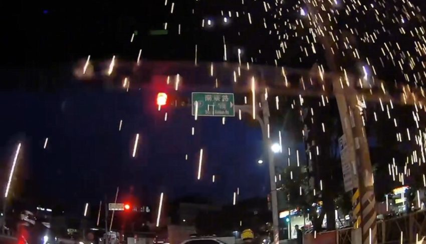 蘆竹電桿突爆火花！285戶瞬間停電 台電曝「兇手」