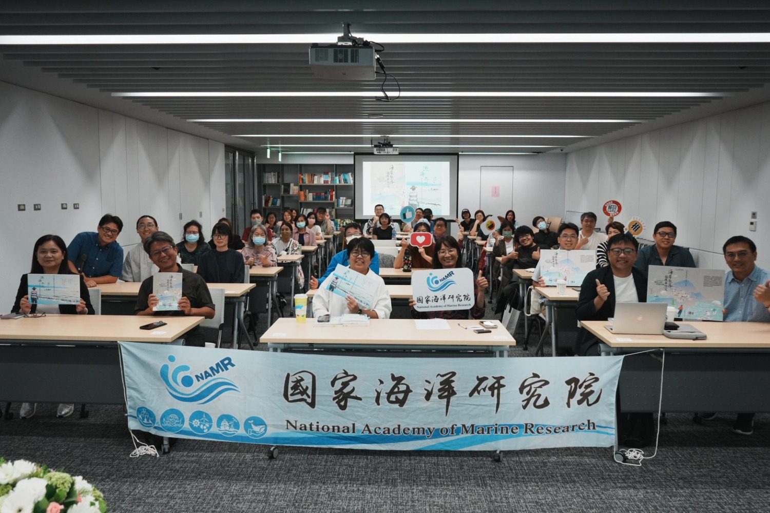 國海院發表漁村文化新書 探索台灣海岸聚落文化瑰寶